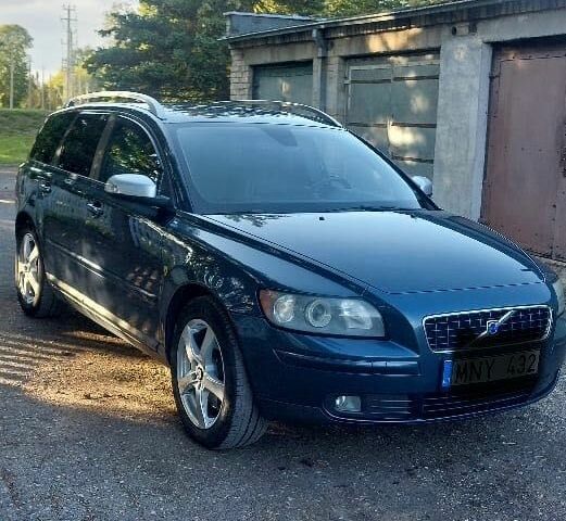 Синій Вольво V50, об'ємом двигуна 0 л та пробігом 310 тис. км за 4150 $, фото 1 на Automoto.ua