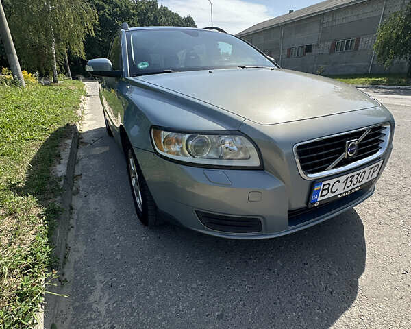 Синій Вольво V50, об'ємом двигуна 1.8 л та пробігом 207 тис. км за 5500 $, фото 1 на Automoto.ua