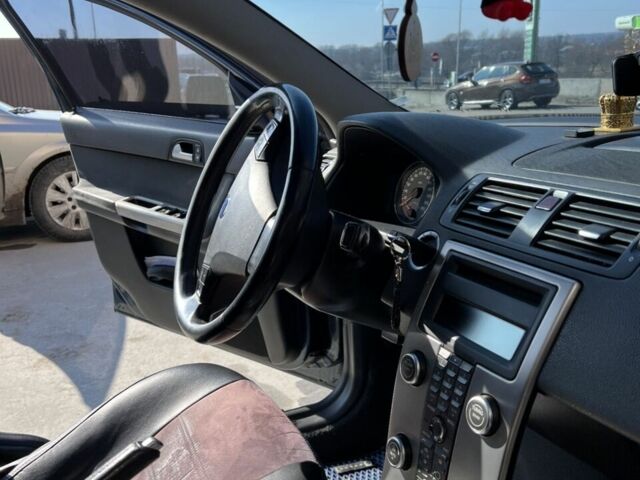Синій Вольво V50, об'ємом двигуна 1.56 л та пробігом 325 тис. км за 5600 $, фото 1 на Automoto.ua