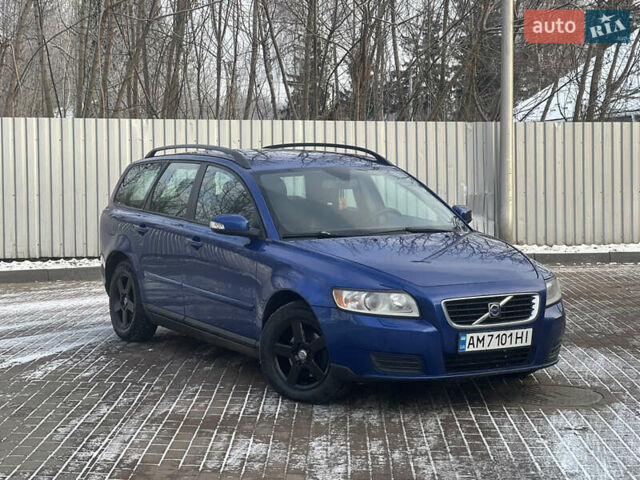 Синій Вольво V50, об'ємом двигуна 1.8 л та пробігом 348 тис. км за 5300 $, фото 1 на Automoto.ua