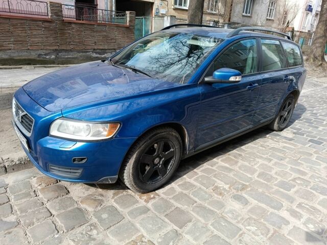Синій Вольво V50, об'ємом двигуна 1.8 л та пробігом 330 тис. км за 5000 $, фото 1 на Automoto.ua
