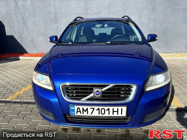 Синій Вольво V50, об'ємом двигуна 1.8 л та пробігом 348 тис. км за 4600 $, фото 1 на Automoto.ua