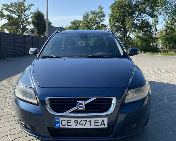 Синій Вольво V50, об'ємом двигуна 2 л та пробігом 330 тис. км за 6100 $, фото 1 на Automoto.ua