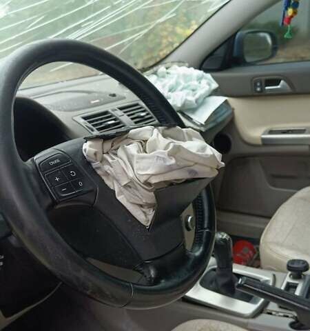 Синий Вольво В50, объемом двигателя 2 л и пробегом 300 тыс. км за 3000 $, фото 1 на Automoto.ua