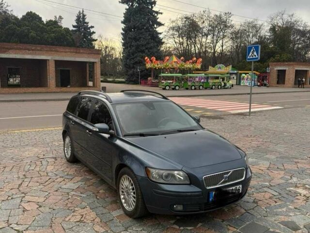 Синій Вольво V50, об'ємом двигуна 2 л та пробігом 360 тис. км за 2800 $, фото 1 на Automoto.ua