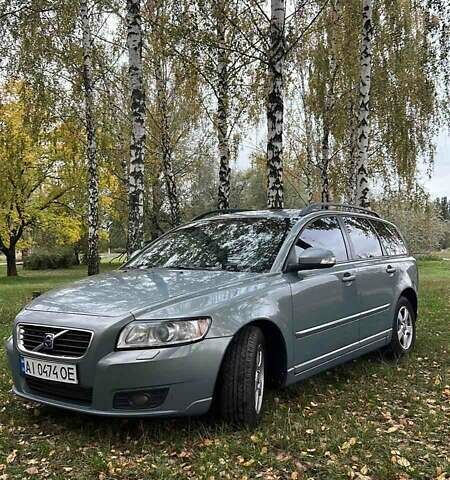 Синий Вольво В50, объемом двигателя 1.56 л и пробегом 200 тыс. км за 7022 $, фото 1 на Automoto.ua