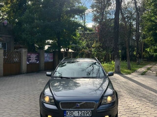 Синій Вольво V50, об'ємом двигуна 2 л та пробігом 290 тис. км за 2910 $, фото 1 на Automoto.ua
