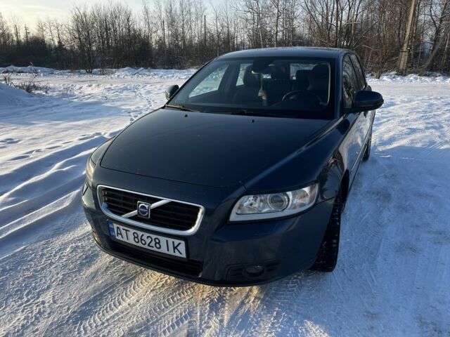Синій Вольво V50, об'ємом двигуна 1.6 л та пробігом 238 тис. км за 6350 $, фото 1 на Automoto.ua