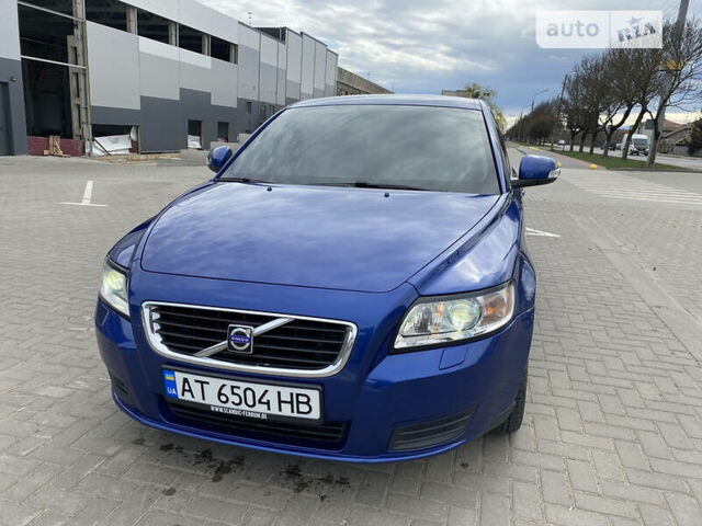 Синій Вольво V50, об'ємом двигуна 1.6 л та пробігом 254 тис. км за 5800 $, фото 1 на Automoto.ua
