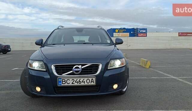 Синій Вольво V50, об'ємом двигуна 1.56 л та пробігом 225 тис. км за 8100 $, фото 1 на Automoto.ua
