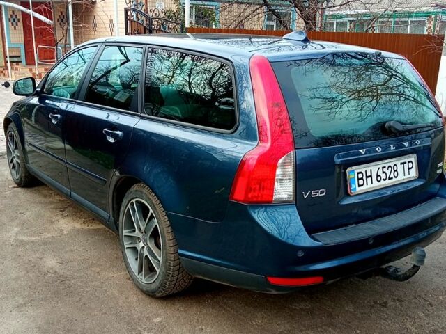 Синій Вольво V50, об'ємом двигуна 1.6 л та пробігом 226 тис. км за 6900 $, фото 1 на Automoto.ua