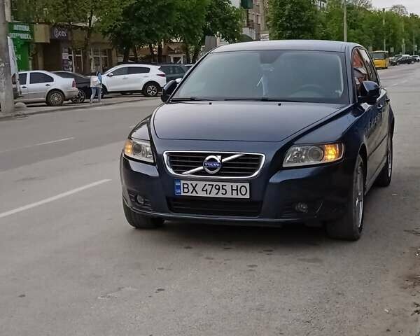 Синій Вольво V50, об'ємом двигуна 1.56 л та пробігом 219 тис. км за 7800 $, фото 1 на Automoto.ua