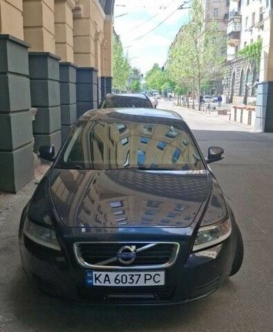 Синій Вольво V50, об'ємом двигуна 1.6 л та пробігом 110 тис. км за 8570 $, фото 1 на Automoto.ua