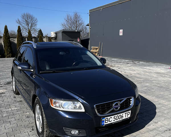 Синій Вольво V50, об'ємом двигуна 1.56 л та пробігом 230 тис. км за 9500 $, фото 1 на Automoto.ua