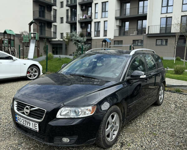 Синий Вольво В50, объемом двигателя 1.6 л и пробегом 179 тыс. км за 7100 $, фото 1 на Automoto.ua