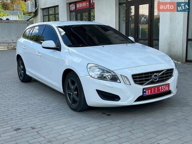 Білий Вольво B60, об'ємом двигуна 1.6 л та пробігом 198 тис. км за 8300 $, фото 1 на Automoto.ua