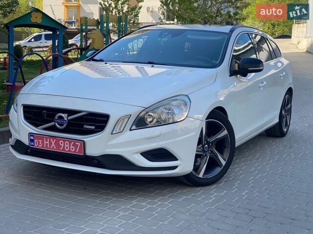 Белый Вольво B60, объемом двигателя 2.4 л и пробегом 236 тыс. км за 11450 $, фото 1 на Automoto.ua