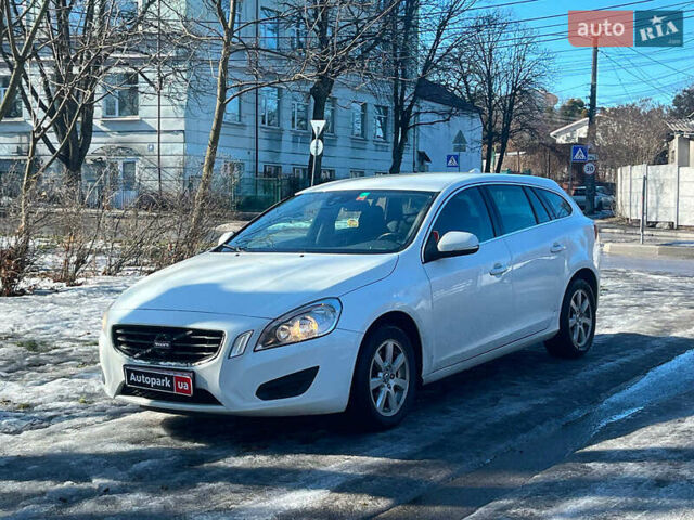 Білий Вольво B60, об'ємом двигуна 2 л та пробігом 288 тис. км за 9990 $, фото 1 на Automoto.ua