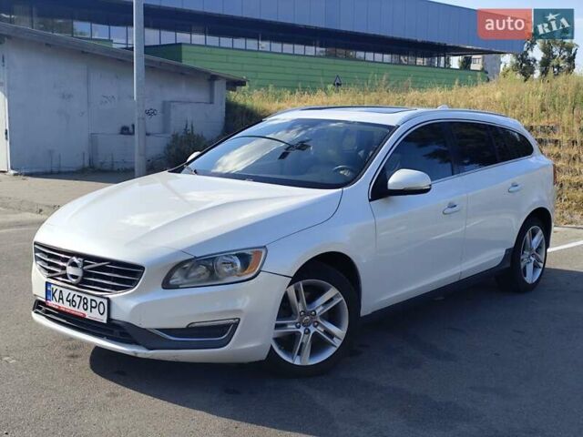 Белый Вольво B60, объемом двигателя 1.97 л и пробегом 156 тыс. км за 11500 $, фото 1 на Automoto.ua