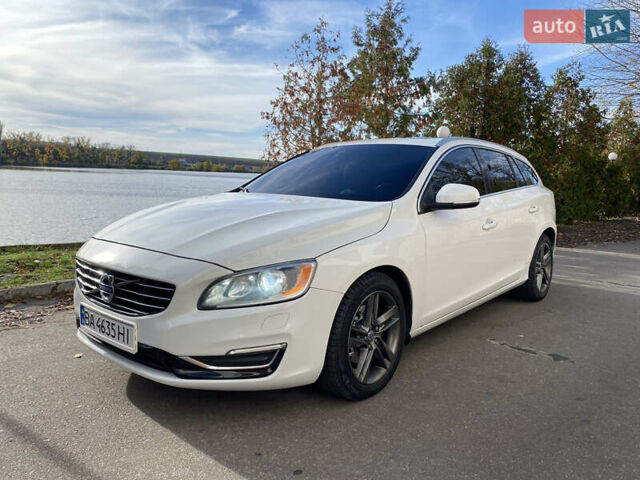 Вольво B60 2014 у Кропивницькому (Кіровограді) на Automoto.ua Білий Вольво B60, об'ємом двигуна 2 л та пробігом 249 тис. км за 12500 $, фото 1 на Automoto.ua