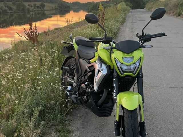 Білий Вольво B60, об'ємом двигуна 2 л та пробігом 243 тис. км за 12399 $, фото 1 на Automoto.ua