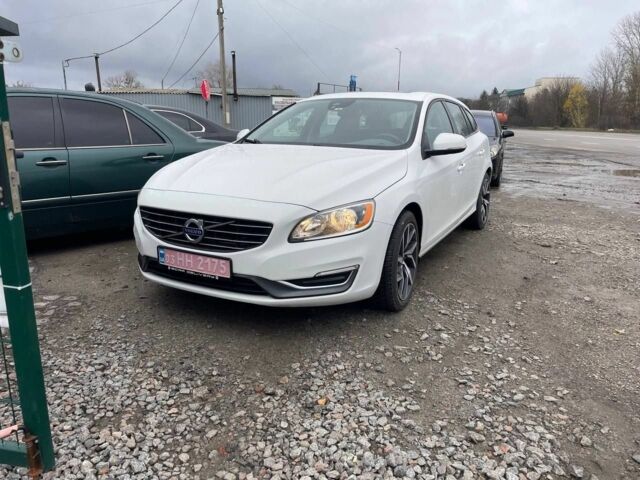 Білий Вольво B60, об'ємом двигуна 2.5 л та пробігом 253 тис. км за 10500 $, фото 1 на Automoto.ua