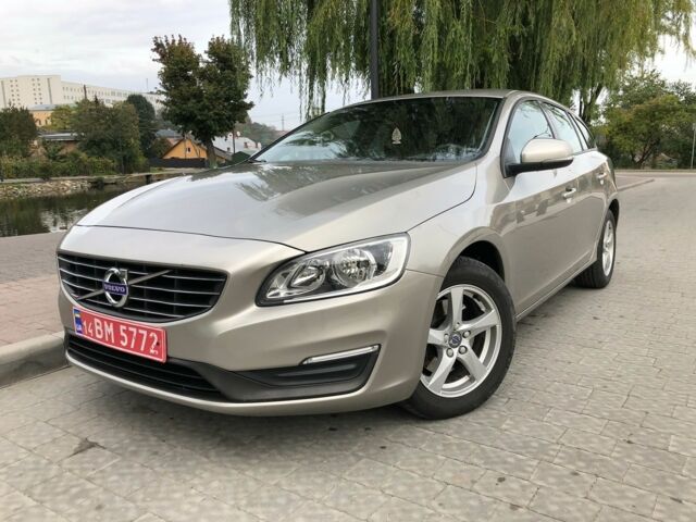 Бежевий Вольво B60, об'ємом двигуна 2 л та пробігом 197 тис. км за 14500 $, фото 1 на Automoto.ua