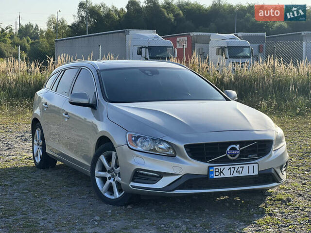 Бежевый Вольво B60, объемом двигателя 2 л и пробегом 158 тыс. км за 13900 $, фото 1 на Automoto.ua