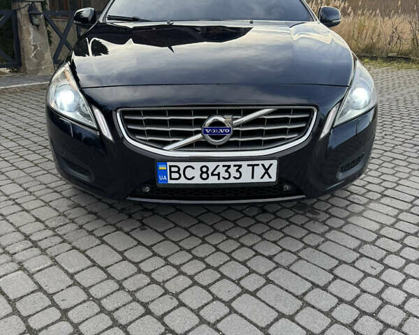Черный Вольво B60, объемом двигателя 1.98 л и пробегом 344 тыс. км за 9555 $, фото 1 на Automoto.ua