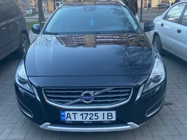 Черный Вольво B60, объемом двигателя 1.98 л и пробегом 283 тыс. км за 10200 $, фото 1 на Automoto.ua