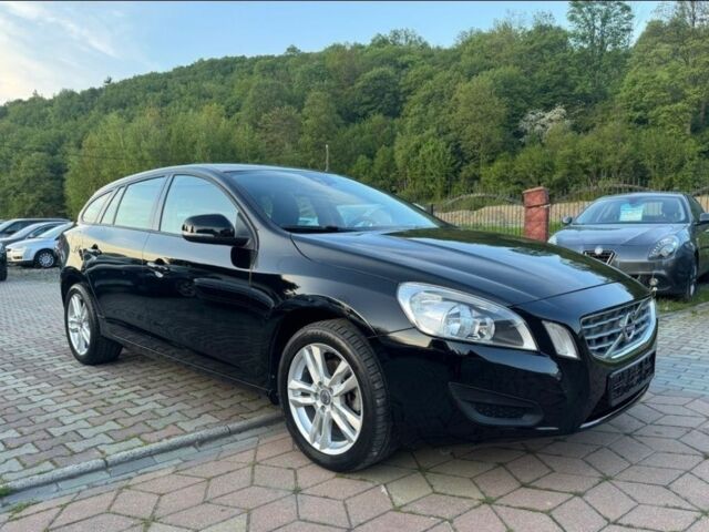 Чорний Вольво B60, об'ємом двигуна 1.5 л та пробігом 230 тис. км за 3700 $, фото 1 на Automoto.ua