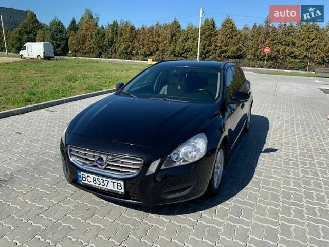 Черный Вольво B60, объемом двигателя 1.56 л и пробегом 200 тыс. км за 10600 $, фото 1 на Automoto.ua