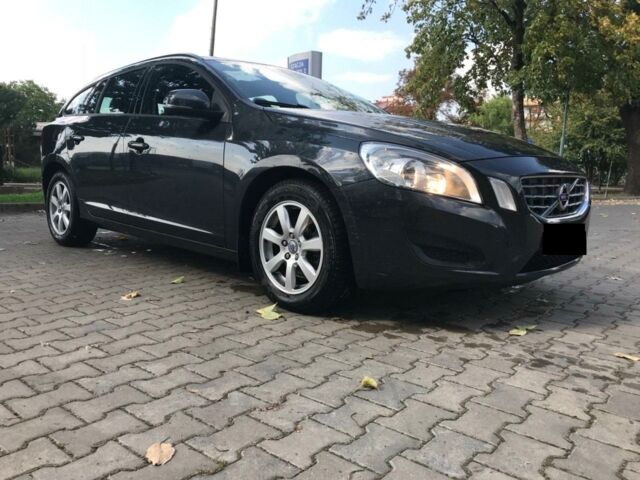 Чорний Вольво B60, об'ємом двигуна 1.6 л та пробігом 151 тис. км за 11990 $, фото 1 на Automoto.ua