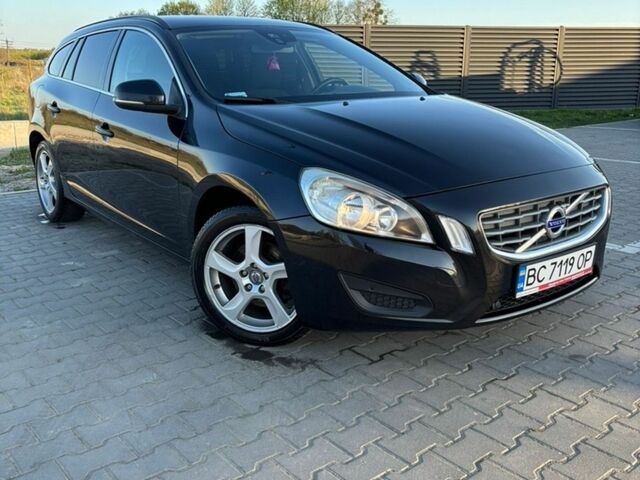 Чорний Вольво B60, об'ємом двигуна 1.56 л та пробігом 247 тис. км за 8300 $, фото 1 на Automoto.ua