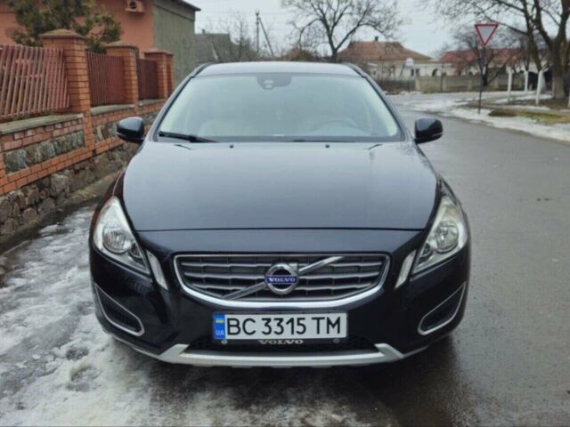 Чорний Вольво B60, об'ємом двигуна 1.56 л та пробігом 221 тис. км за 12900 $, фото 1 на Automoto.ua