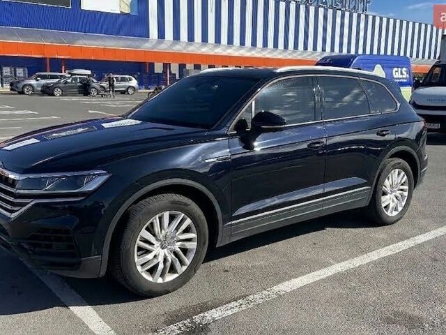 Черный Вольво B60, объемом двигателя 1.56 л и пробегом 217 тыс. км за 12000 $, фото 1 на Automoto.ua