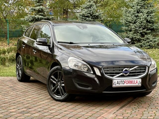 Черный Вольво B60, объемом двигателя 1.6 л и пробегом 244 тыс. км за 11990 $, фото 1 на Automoto.ua