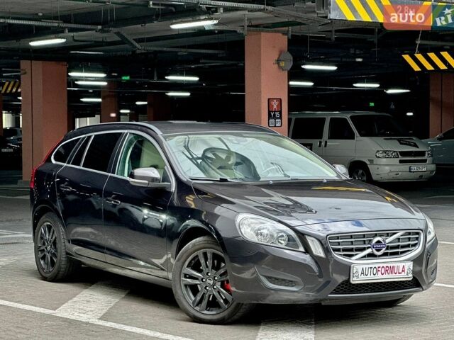 Черный Вольво B60, объемом двигателя 1.56 л и пробегом 240 тыс. км за 10990 $, фото 1 на Automoto.ua