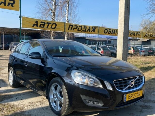 Черный Вольво B60, объемом двигателя 1.6 л и пробегом 290 тыс. км за 9800 $, фото 1 на Automoto.ua