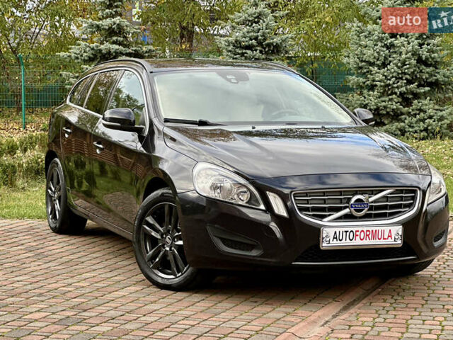 Черный Вольво B60, объемом двигателя 1.56 л и пробегом 240 тыс. км за 12490 $, фото 1 на Automoto.ua