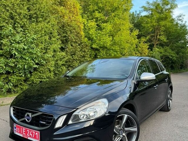 Черный Вольво B60, объемом двигателя 2 л и пробегом 174 тыс. км за 12650 $, фото 1 на Automoto.ua
