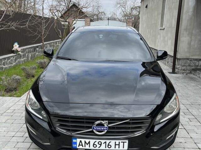 Чорний Вольво B60, об'ємом двигуна 2 л та пробігом 187 тис. км за 12500 $, фото 1 на Automoto.ua