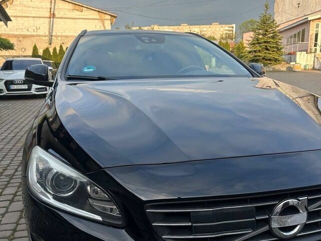 Черный Вольво B60, объемом двигателя 1.97 л и пробегом 277 тыс. км за 13700 $, фото 1 на Automoto.ua