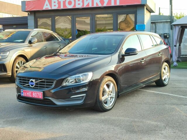 Черный Вольво B60, объемом двигателя 2 л и пробегом 267 тыс. км за 14200 $, фото 1 на Automoto.ua