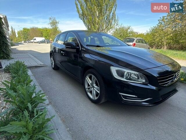 Черный Вольво B60, объемом двигателя 2.4 л и пробегом 230 тыс. км за 10632 $, фото 1 на Automoto.ua