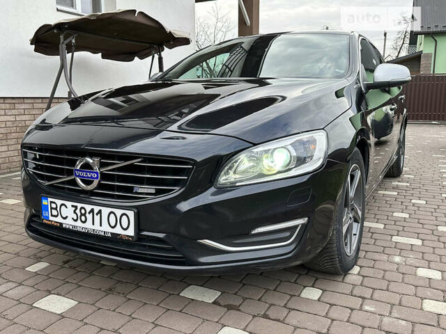 Черный Вольво B60, объемом двигателя 2 л и пробегом 220 тыс. км за 11700 $, фото 1 на Automoto.ua