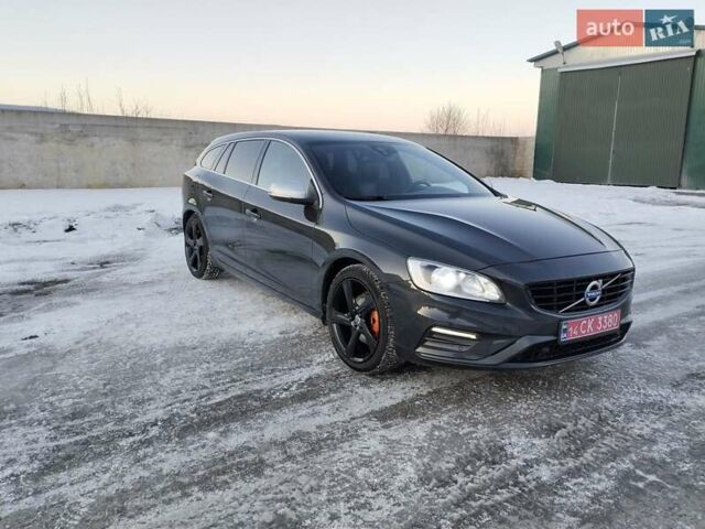 Чорний Вольво B60, об'ємом двигуна 2 л та пробігом 266 тис. км за 13000 $, фото 1 на Automoto.ua