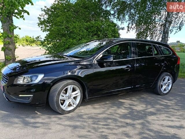 Черный Вольво B60, объемом двигателя 2 л и пробегом 246 тыс. км за 10500 $, фото 1 на Automoto.ua