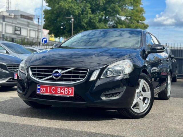 Черный Вольво B60, объемом двигателя 1.6 л и пробегом 222 тыс. км за 10484 $, фото 1 на Automoto.ua