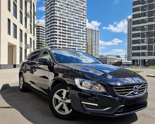 Чорний Вольво B60, об'ємом двигуна 2 л та пробігом 256 тис. км за 15100 $, фото 1 на Automoto.ua